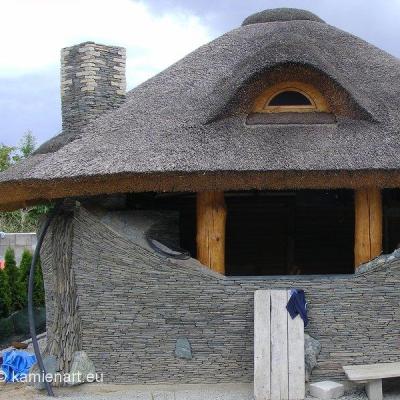 altany z kamienia naturalnego