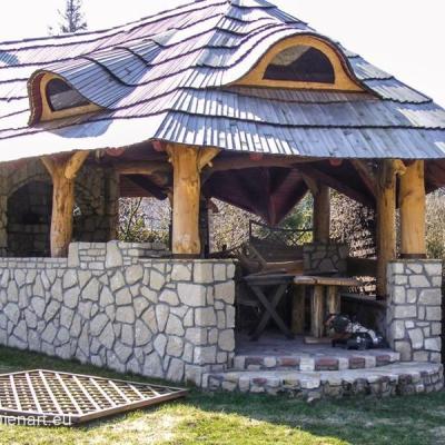 altany z kamienia naturalnego