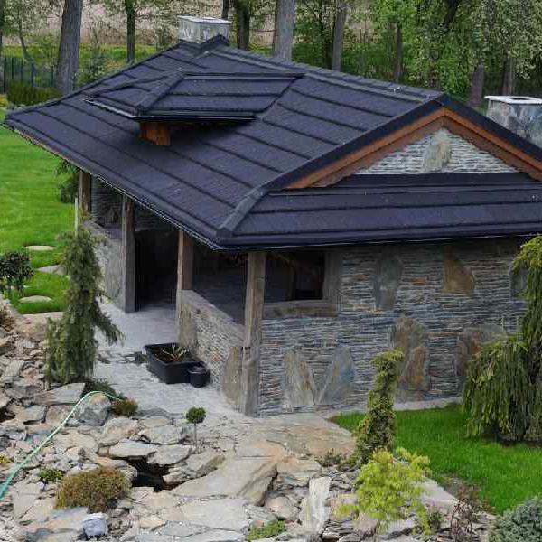 Altana z kamienia naturalnego